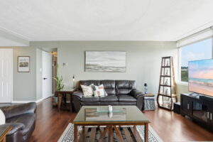 50-web-or-mls-50-Samantha Frank_40 Harrisford St 904