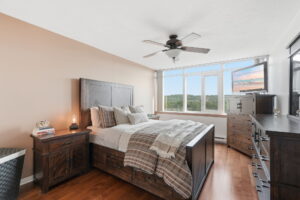 54-web-or-mls-54-Samantha Frank_40 Harrisford St 904