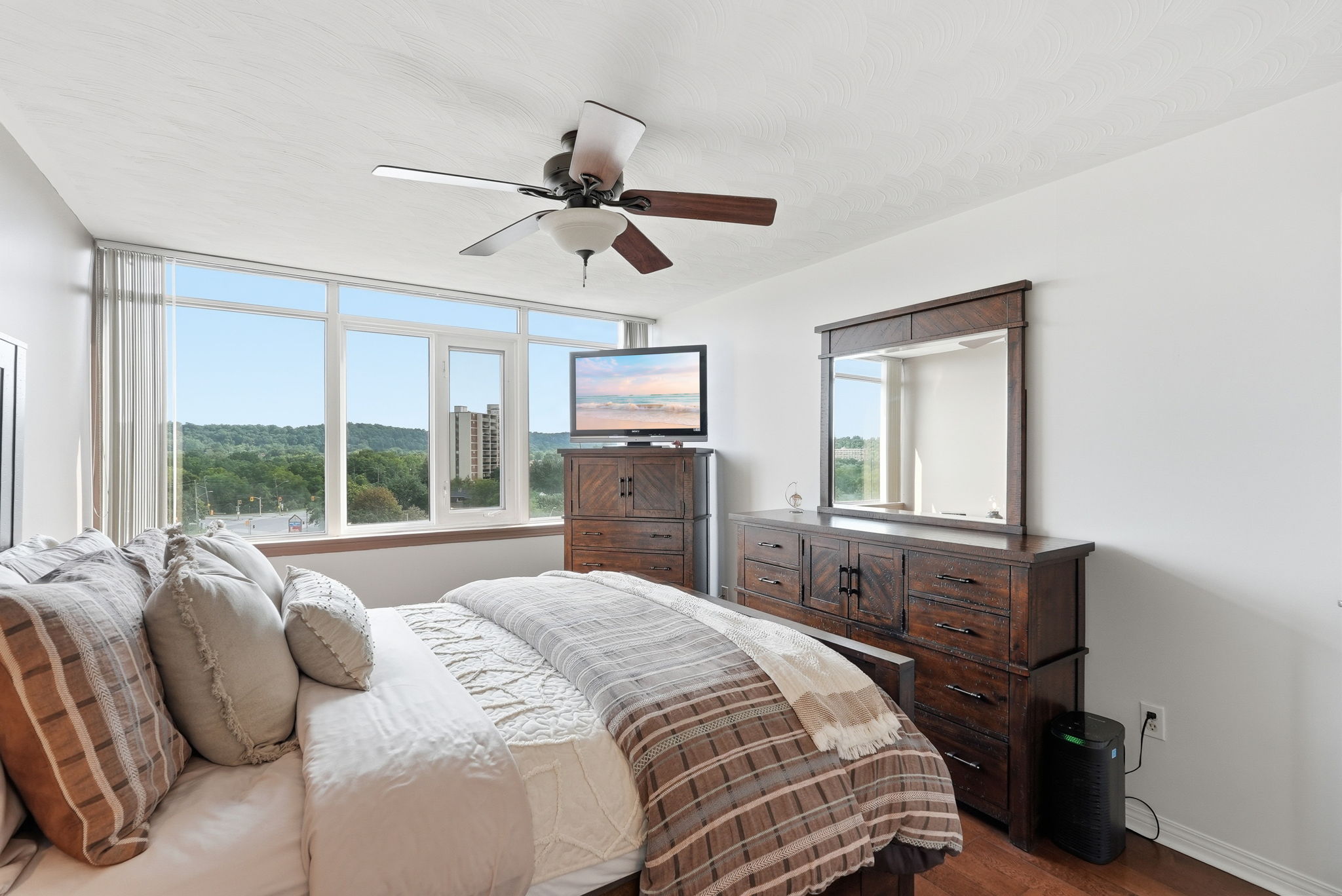 56-web-or-mls-56-Samantha Frank_40 Harrisford St 904