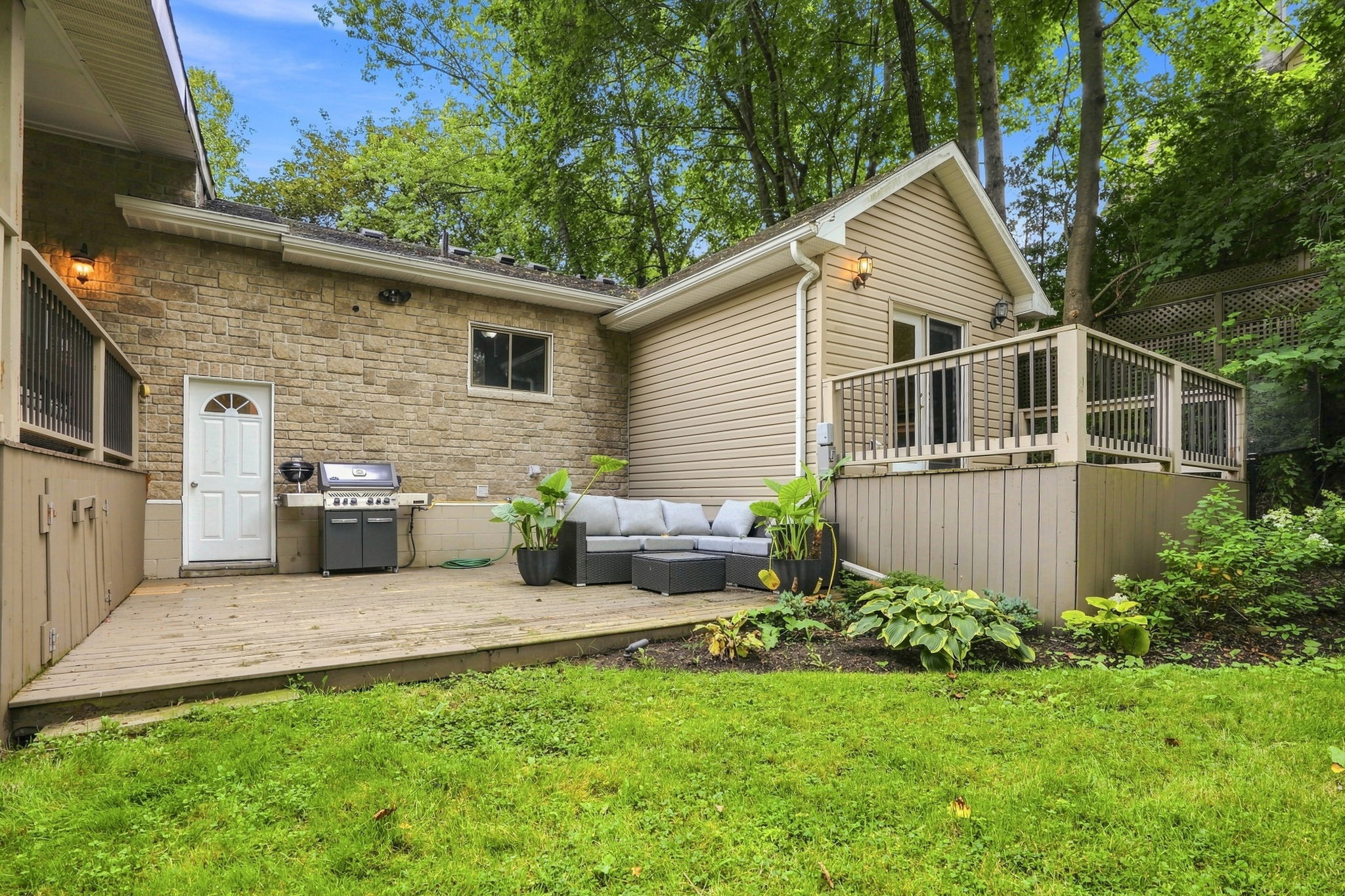 74-web-or-mls-78- Dane Pirro_110 Old Ancaster Rd-