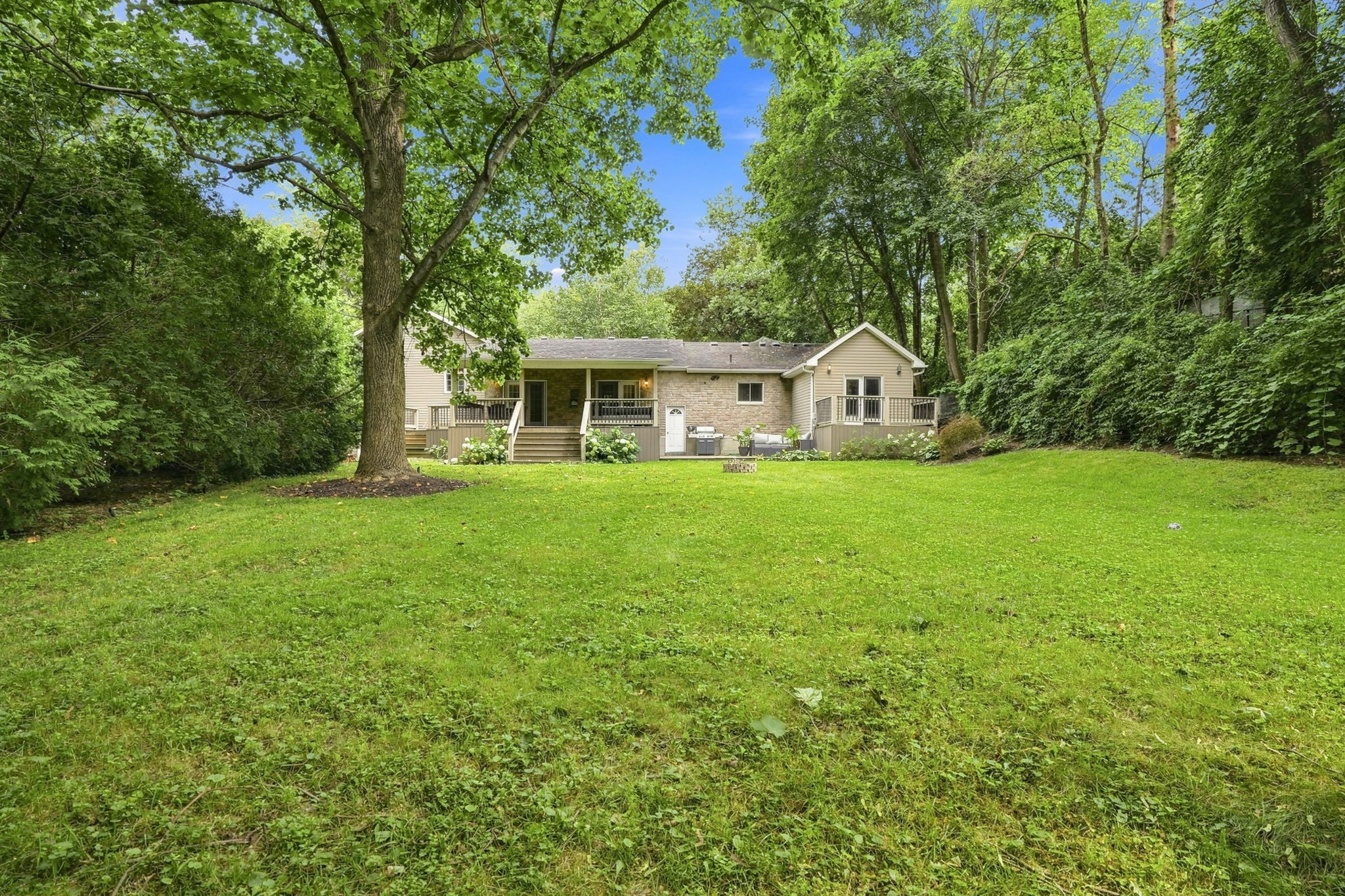 79-web-or-mls-83- Dane Pirro_110 Old Ancaster Rd-