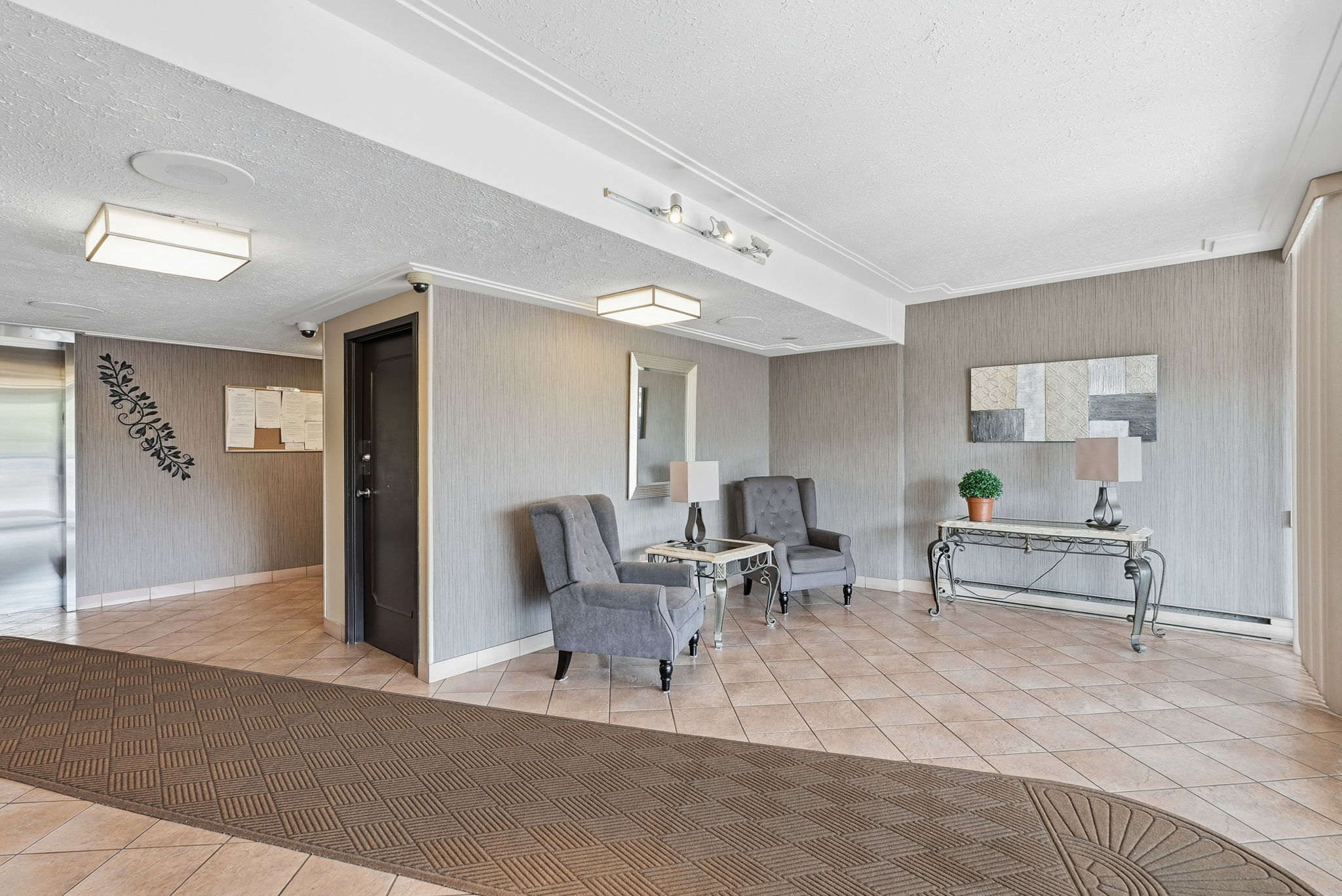 8-web-or-mls-8-Samantha Frank_40 Harrisford St 904
