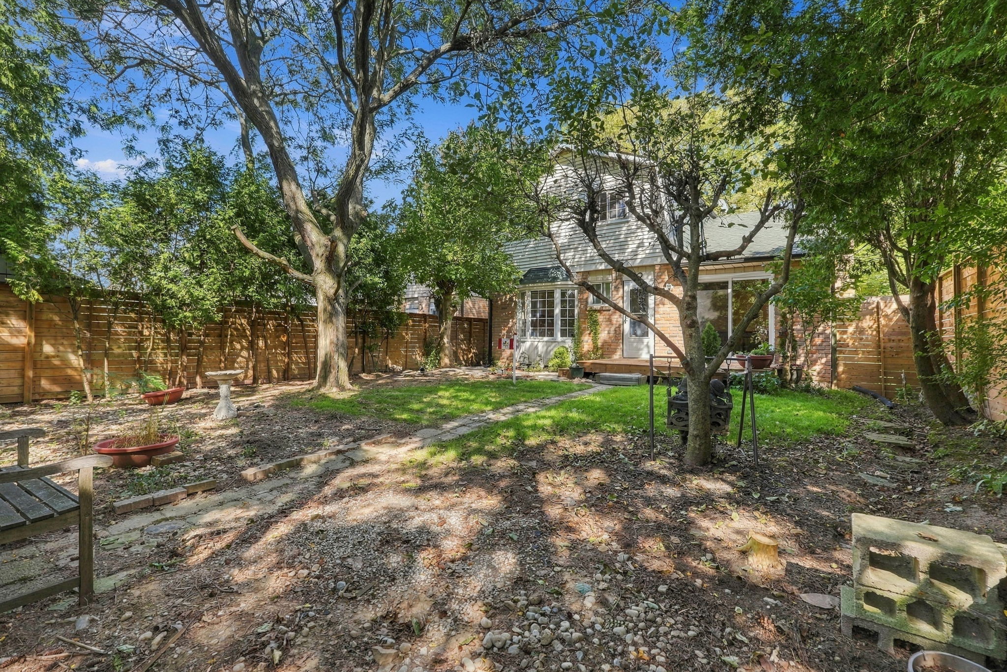 100-web-or-mls-108-Samantha Frank - 471 Knightsbridge Crescent_