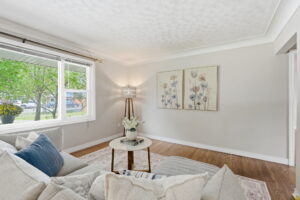 12-web-or-mls-12-Ilona Verlint_8 Emming Ct