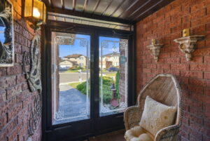 12-web-or-mls-7_Argon_Ct_Hamilton_ON_L9C_7E5_073