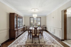 13-web-or-mls-87_05-Dane Pirro_4 Nellida Crescent