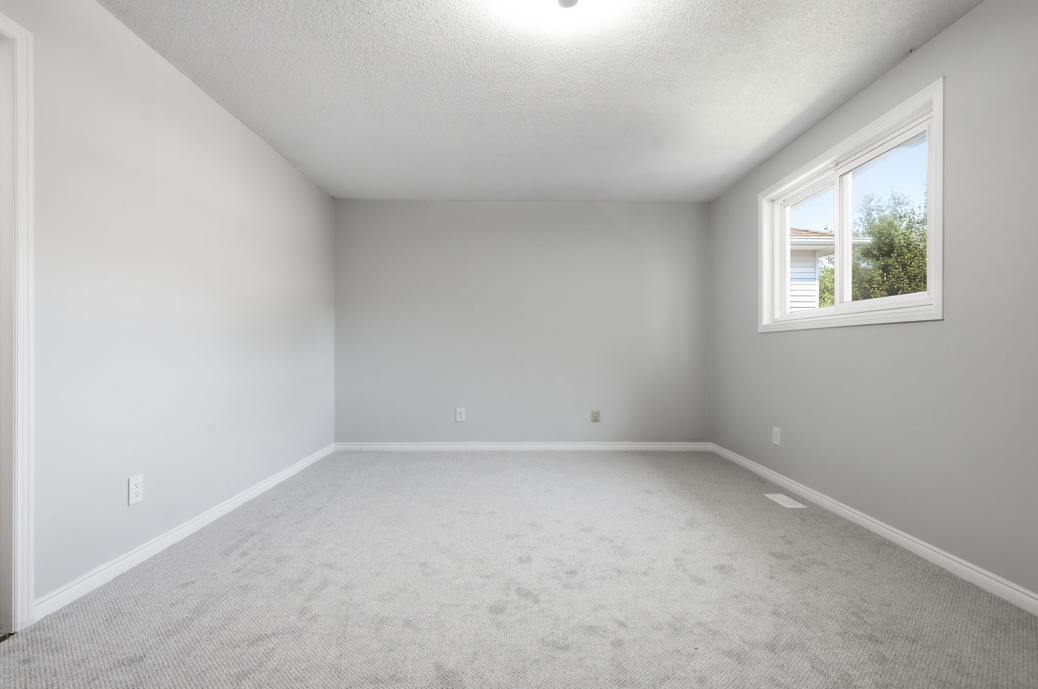 18-web-or-mls-07-Joe Genovese_79 Lynnette Dr