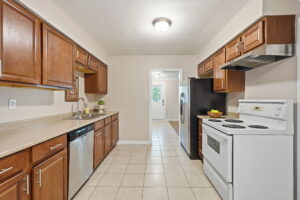18-web-or-mls-18-Ilona Verlint_8 Emming Ct