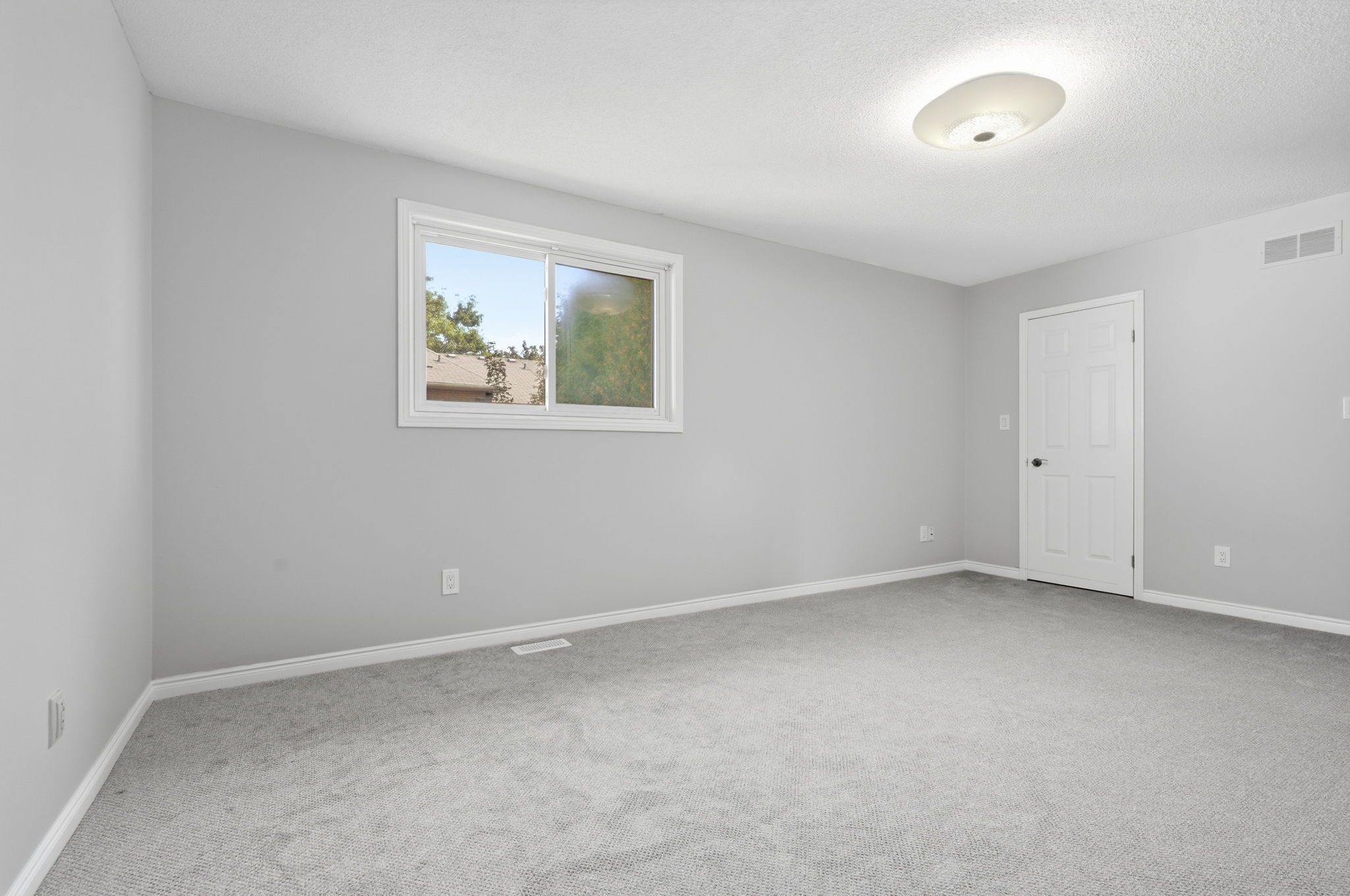 21-web-or-mls-10-Joe Genovese_79 Lynnette Dr