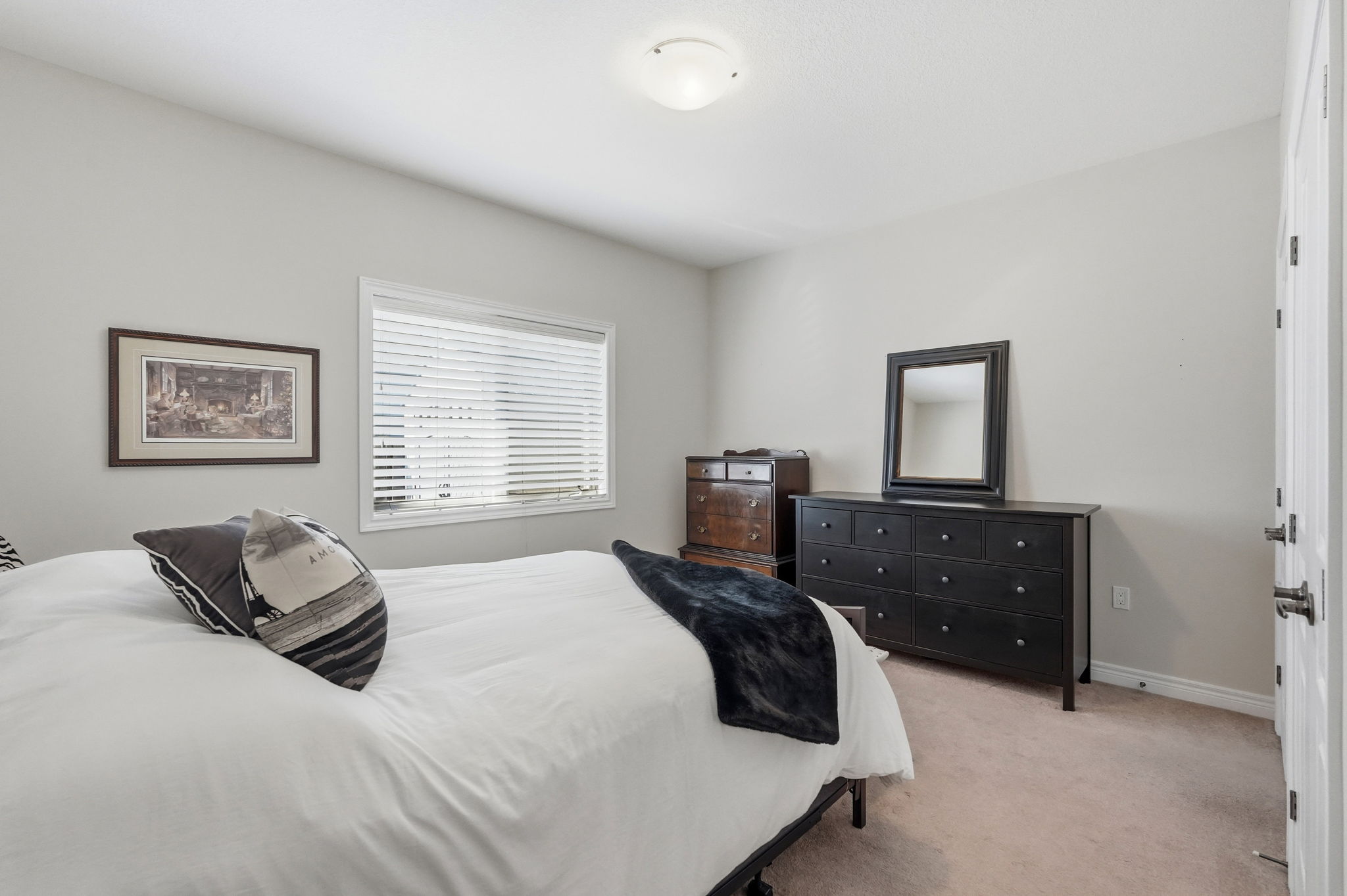 24-web-or-mls-024_Ilona Verlint_5 Murphy Ln