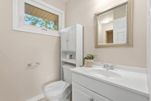 24-web-or-mls-24-Ilona Verlint_8 Emming Ct