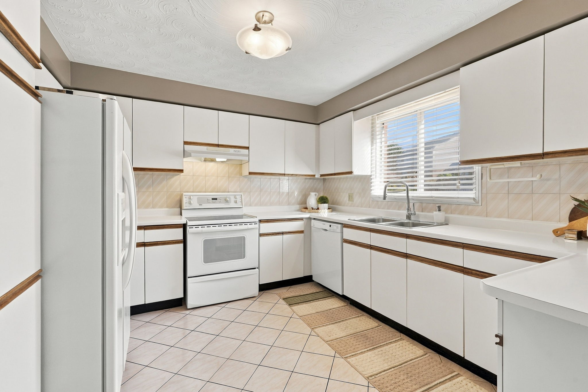 25-web-or-mls-7_Argon_Ct_Hamilton_ON_L9C_7E5_013