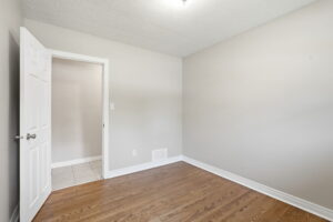 30-web-or-mls-30-Ilona Verlint_8 Emming Ct