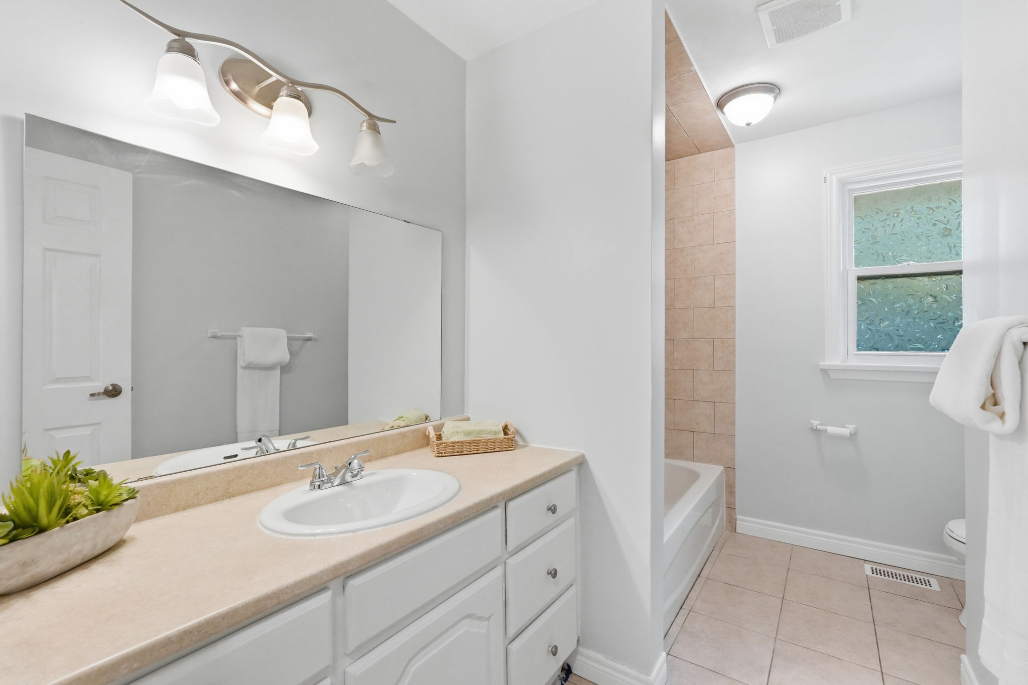 31-web-or-mls-31-Ilona Verlint_8 Emming Ct