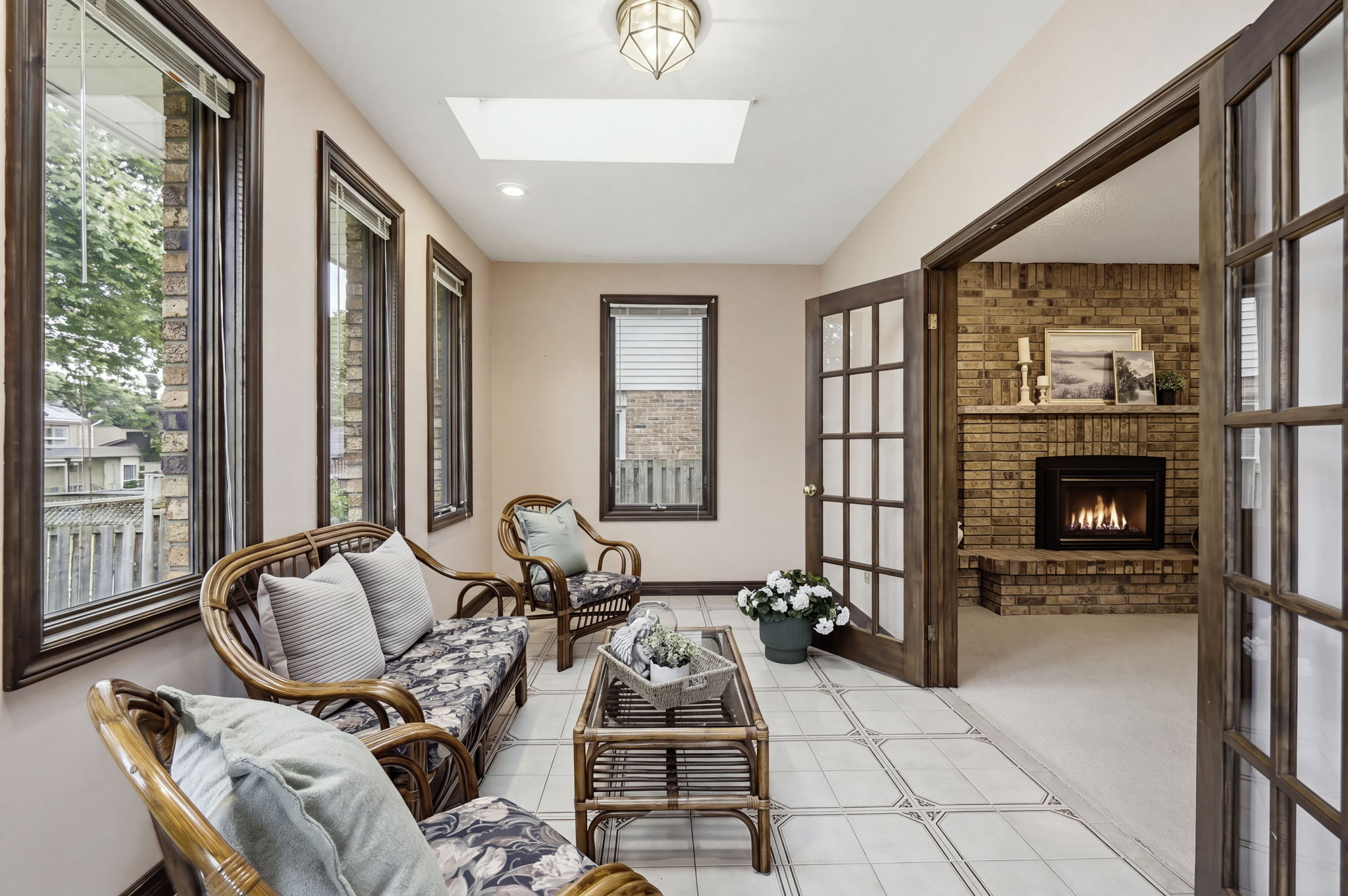 31-web-or-mls-81_05-Dane Pirro_4 Nellida Crescent