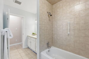 32-web-or-mls-32-Ilona Verlint_8 Emming Ct