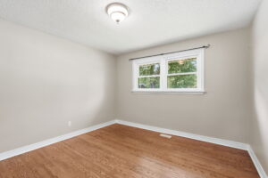 33-web-or-mls-33-Ilona Verlint_8 Emming Ct