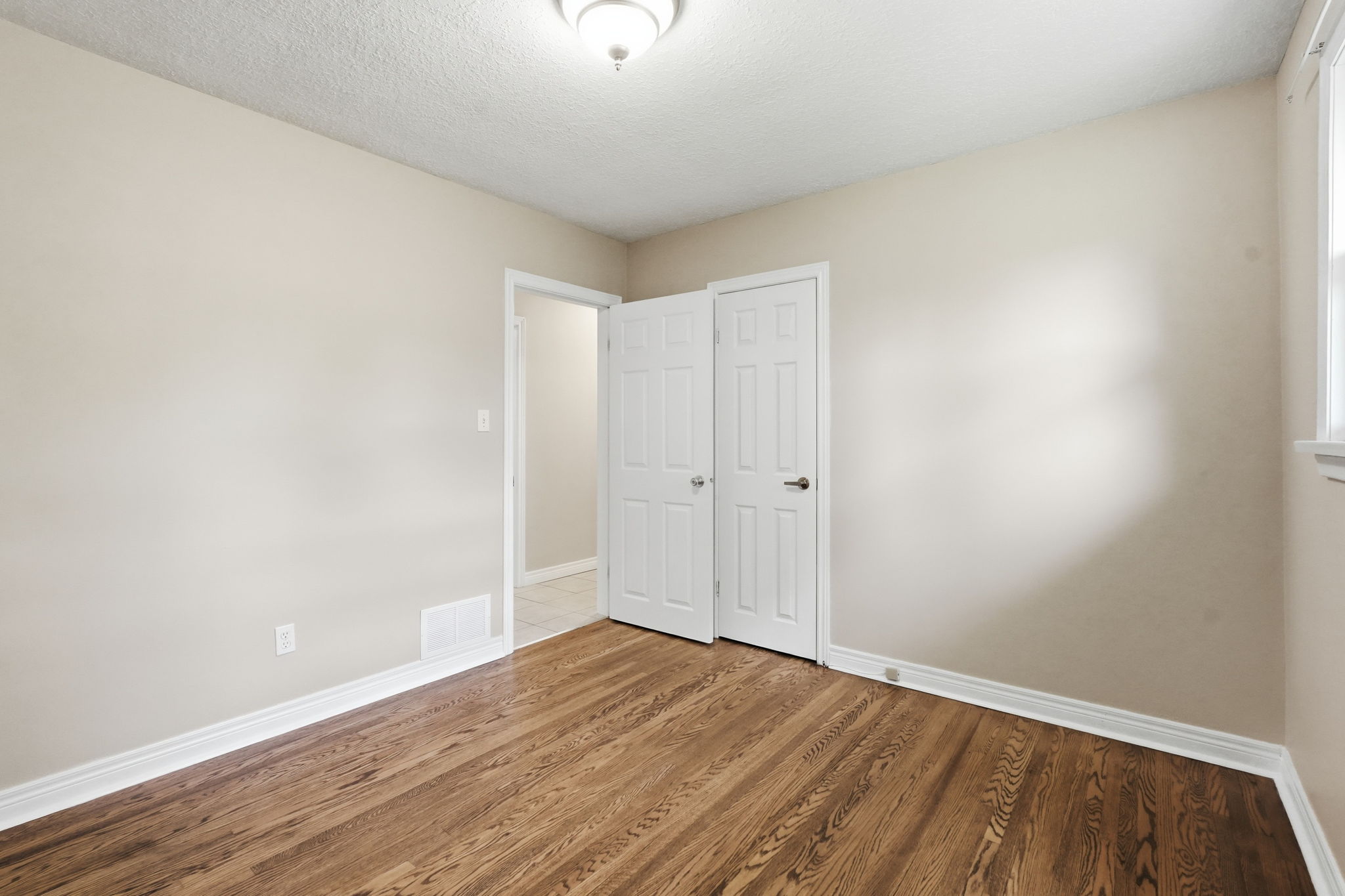 36-web-or-mls-36-Ilona Verlint_8 Emming Ct