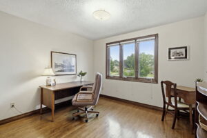 39-web-or-mls-94_05-Dane Pirro_4 Nellida Crescent