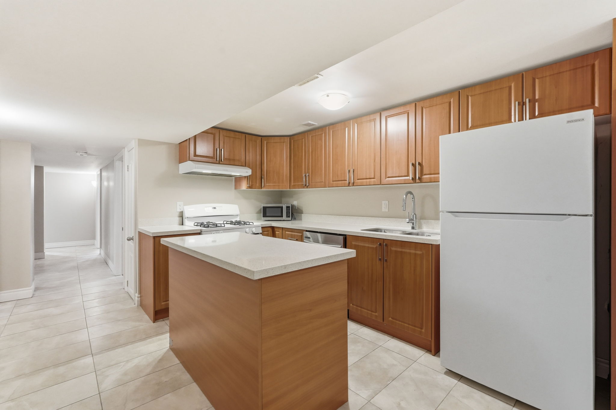 40-web-or-mls-40-Ilona Verlint_8 Emming Ct
