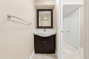 44-web-or-mls-44-Ilona Verlint_8 Emming Ct