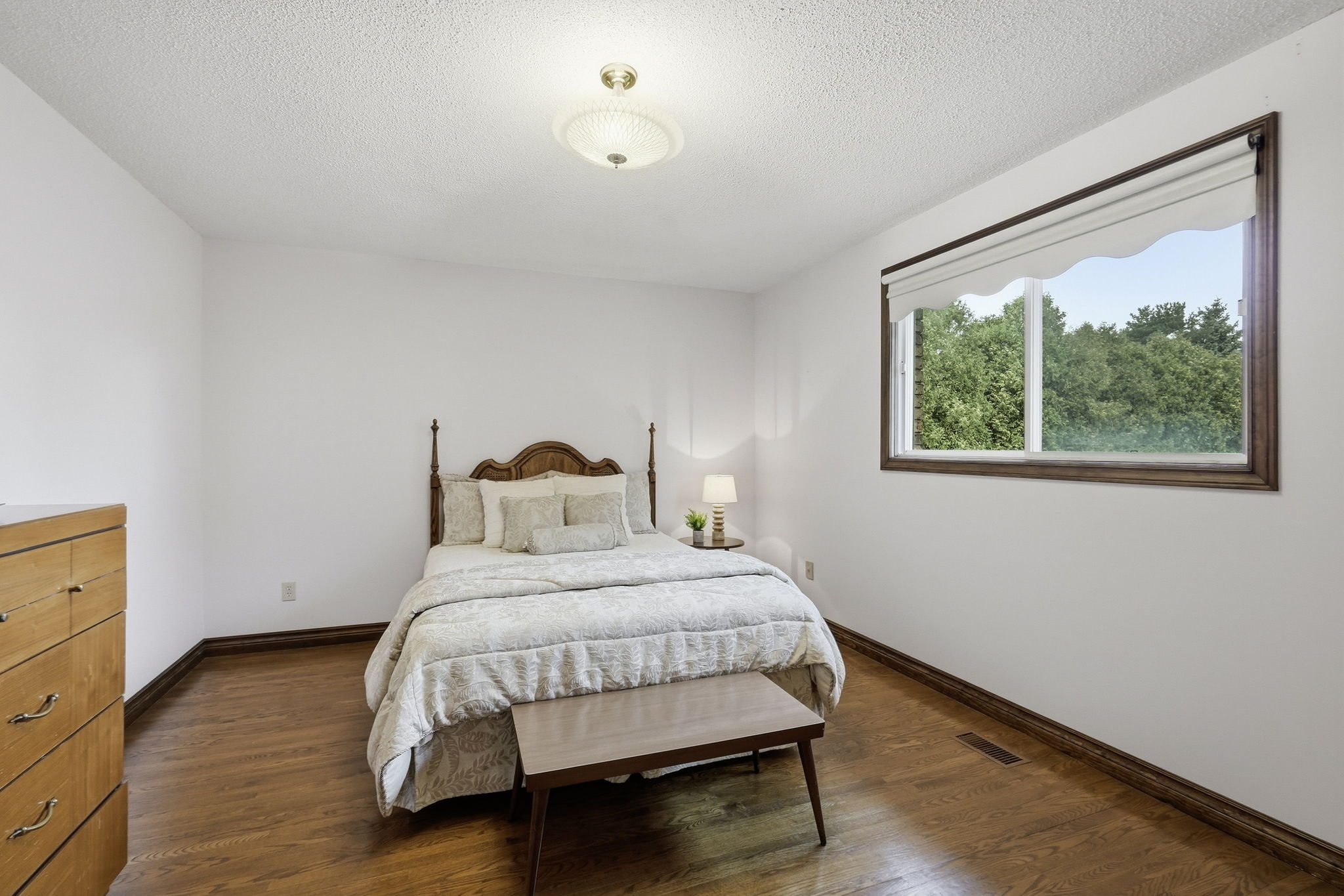 46-web-or-mls-88_05-Dane Pirro_4 Nellida Crescent