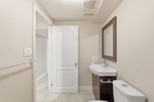 47-web-or-mls-47-Ilona Verlint_8 Emming Ct