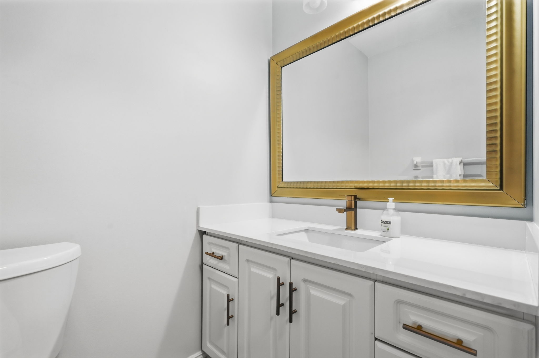 47-web-or-mls-48-Joe Genovese_79 Lynnette Dr