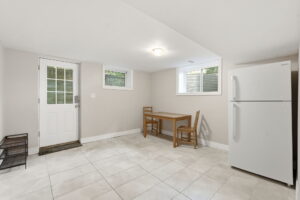 48-web-or-mls-48-Ilona Verlint_8 Emming Ct