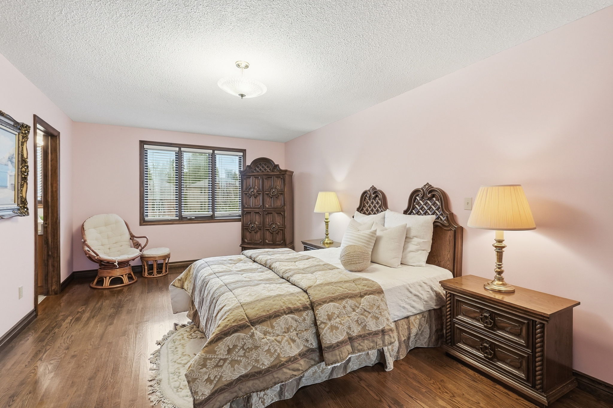 48-web-or-mls-50-Dane Pirro_4 Nellida Crescent