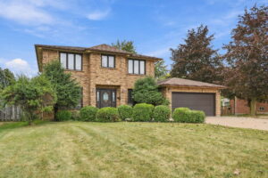 5-web-or-mls-05-Dane Pirro_4 Nellida Crescent