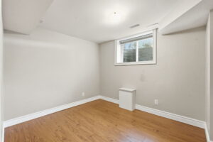 54-web-or-mls-54-Ilona Verlint_8 Emming Ct