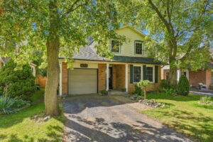 54-web-or-mls-55-Samantha Frank - 471 Knightsbridge Crescent_