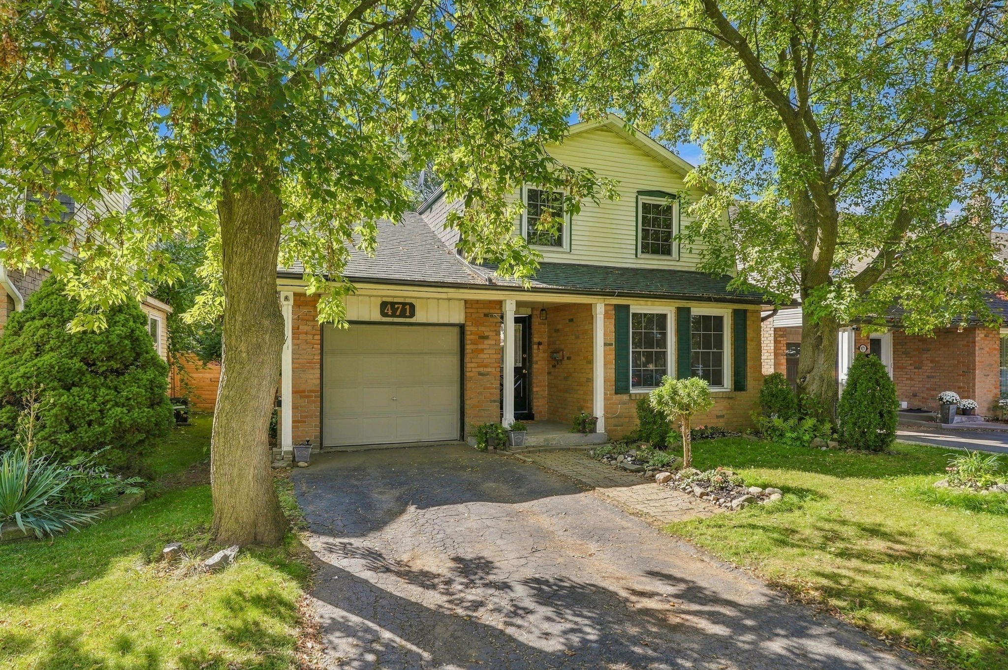 54-web-or-mls-55-Samantha Frank - 471 Knightsbridge Crescent_