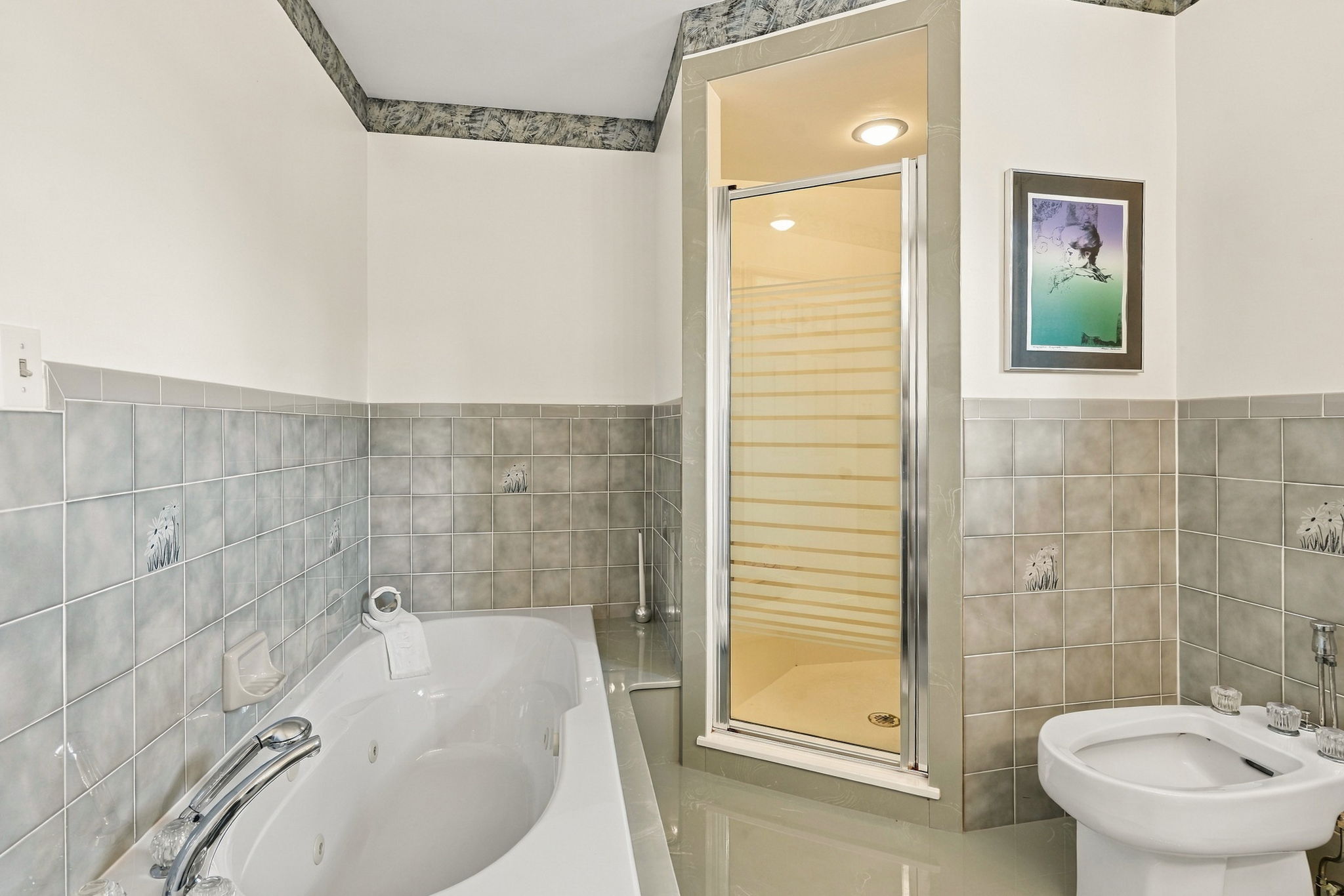 59-web-or-mls-7_Argon_Ct_Hamilton_ON_L9C_7E5_047