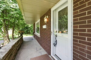 6-web-or-mls-06-Ilona Verlint_8 Emming Ct