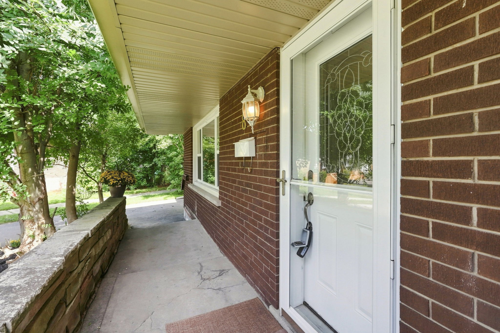 6-web-or-mls-06-Ilona Verlint_8 Emming Ct
