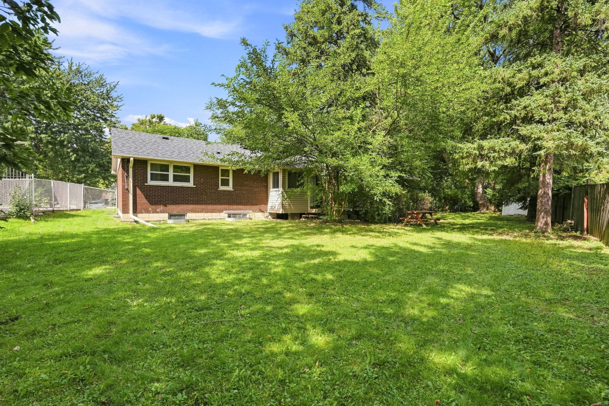 65-web-or-mls-65-Ilona Verlint_8 Emming Ct