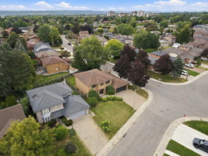 71-web-or-mls-73-Dane Pirro_4 Nellida Crescent