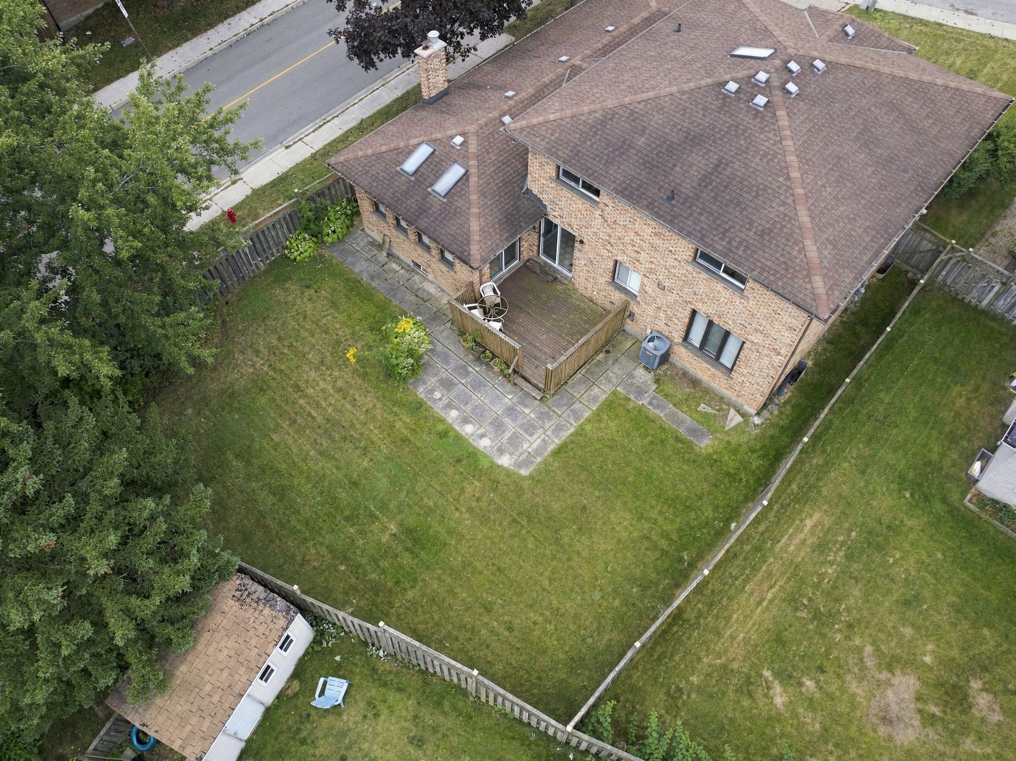 73-web-or-mls-75-Dane Pirro_4 Nellida Crescent
