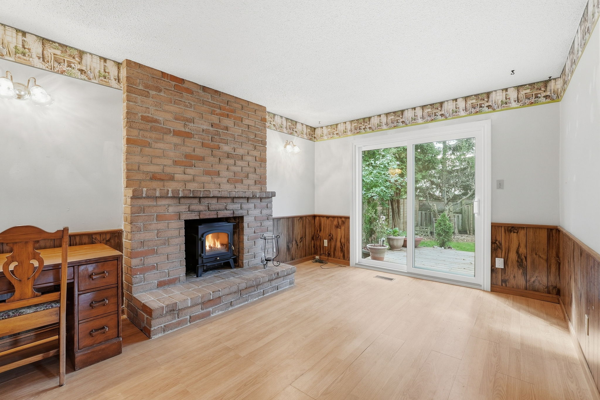 77-web-or-mls-82-Samantha Frank - 471 Knightsbridge Crescent_