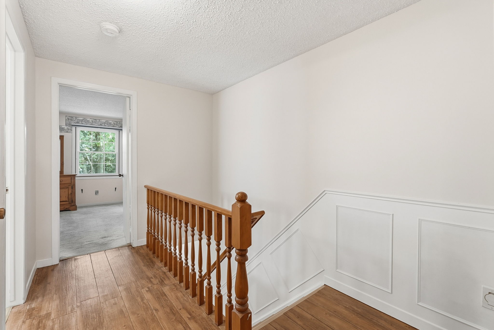 80-web-or-mls-86-Samantha Frank - 471 Knightsbridge Crescent_