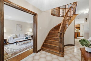 9-web-or-mls-09-Dane Pirro_4 Nellida Crescent