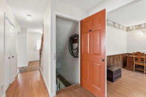 92-web-or-mls-98-Samantha Frank - 471 Knightsbridge Crescent_